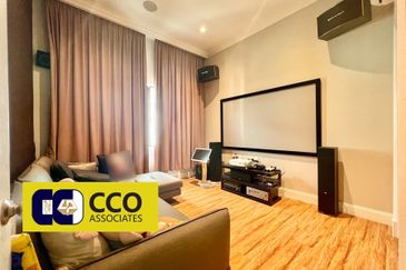 Panorama Lapangan Akasia @ Botani