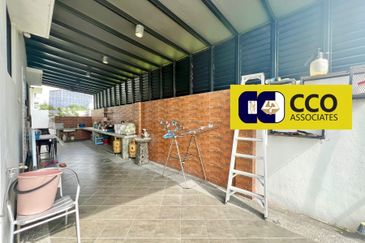 Panorama Lapangan Akasia @ Botani