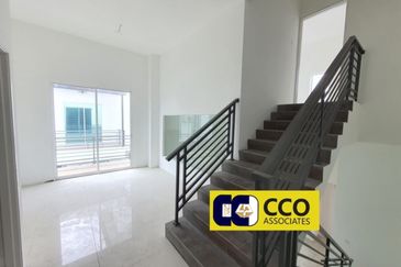 Arena Tasek Putra (Tasek Nova)