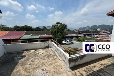 TAMAN HILLVIEW, IPOH