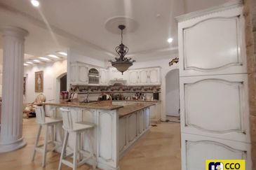 BUKIT KINDING ORCHARDS