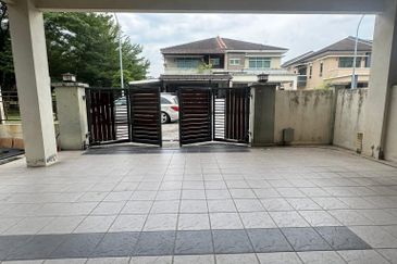 Taman Pengkalan Tiara