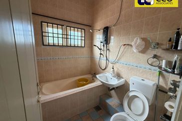 Taman Pengkalan Barat