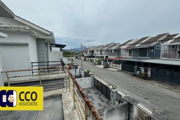 TAMAN PENGKALAN SETIA