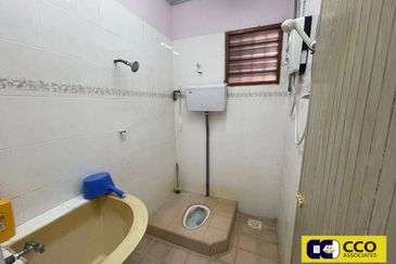 TAMAN SAUJANA, BATU GAJAH