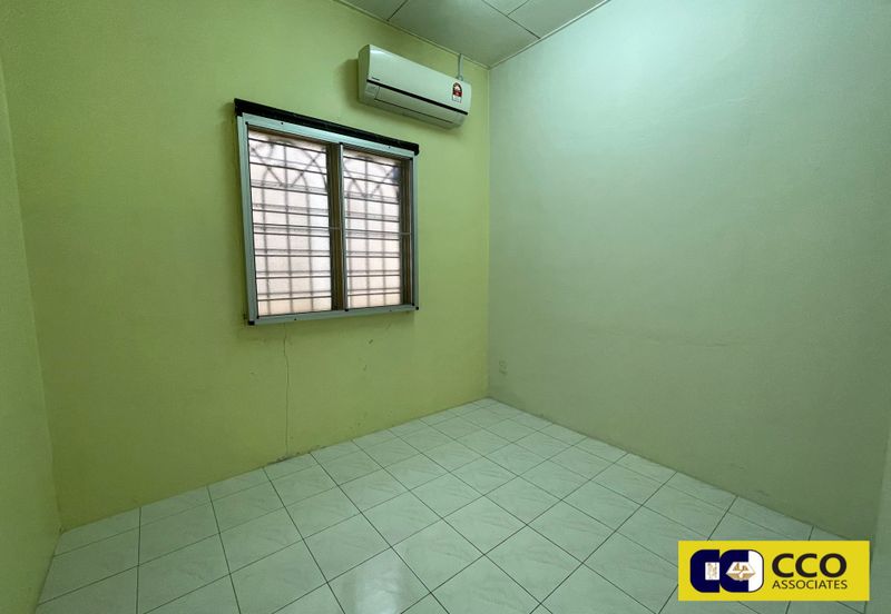 TAMAN SAUJANA, BATU GAJAH