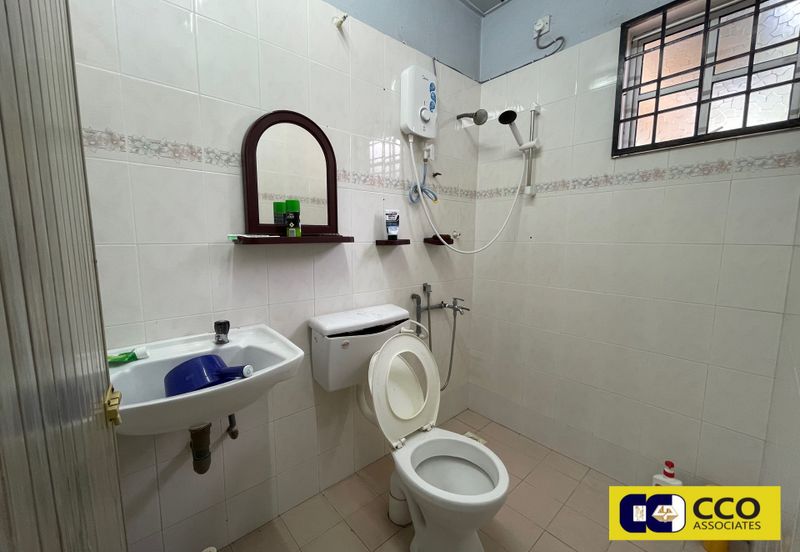 TAMAN SAUJANA, BATU GAJAH