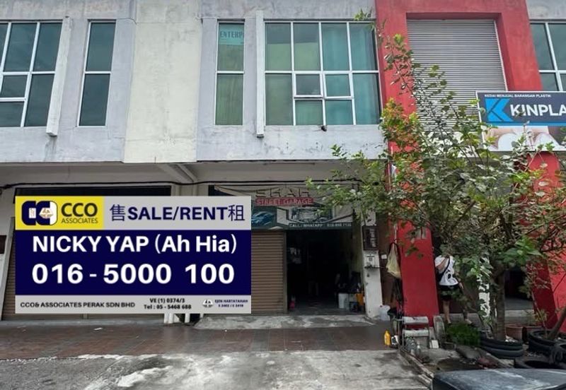 Panorama Lapangan Perdana