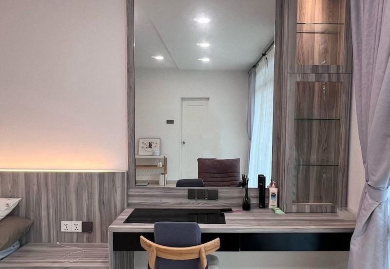 TAMAN MERU DESA PARK