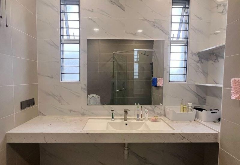 TAMAN MERU DESA PARK