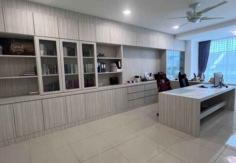 TAMAN MERU DESA PARK