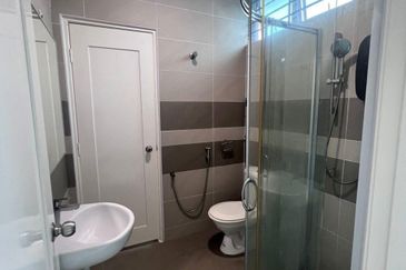 TAMAN MERU DESA PARK