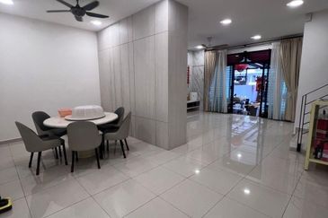 TAMAN MERU DESA PARK