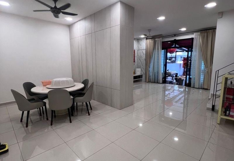 TAMAN MERU DESA PARK