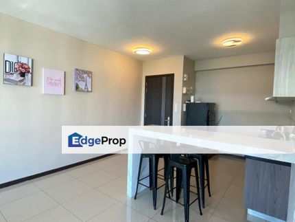 Fully Furnished height floor with balcony studio, Johor, Johor Bahru