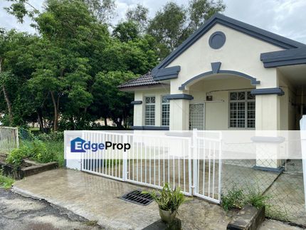 Corner Lot Freehold Teres Setingkat Pantai Sepang Putra Sg Pelek Sepang, Selangor, Sepang