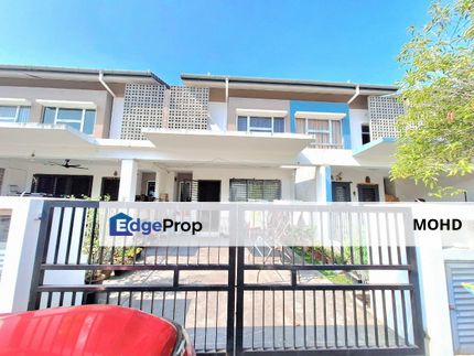 ✅ ✅ New Listing ✅ ✅  Individual Title Gated Guarded Teres 2 Tingkat Bandar Rimbayu  Coa Listing  Harga: RM 570,000  Hubungi: Bammad Hartanah 011 1692 , Selangor, Telok Panglima Garang