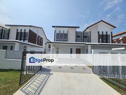 Freehold Basic Semi D 2 Tingkat Casablanca Setia Alam Sari Bangi, Selangor, Bangi