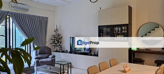 Freehold Gated Teres 2 Tingkat One Park, Semenyih, Selangor, Semenyih