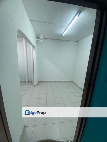 Flat in Taman Cempaka for sale , Johor, Johor Bahru