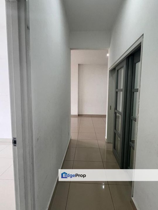 2 + 1 bedrooms in Tropez Residences for sale , Johor, Johor Bahru