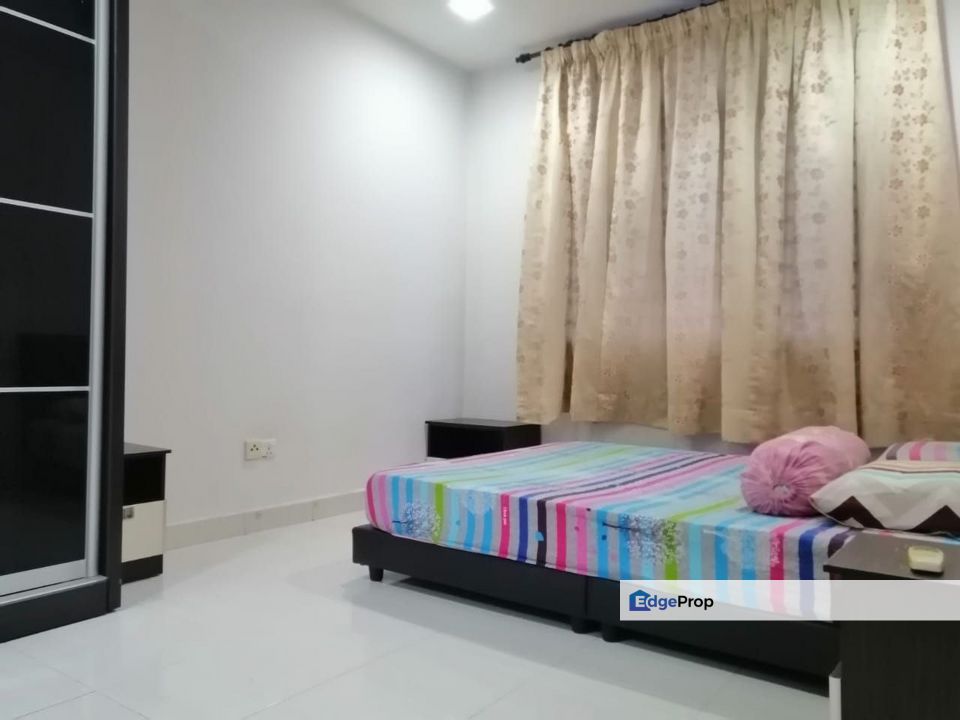 3 bedrooms in Taman Kipark Apartment for sale , Johor, Tampoi