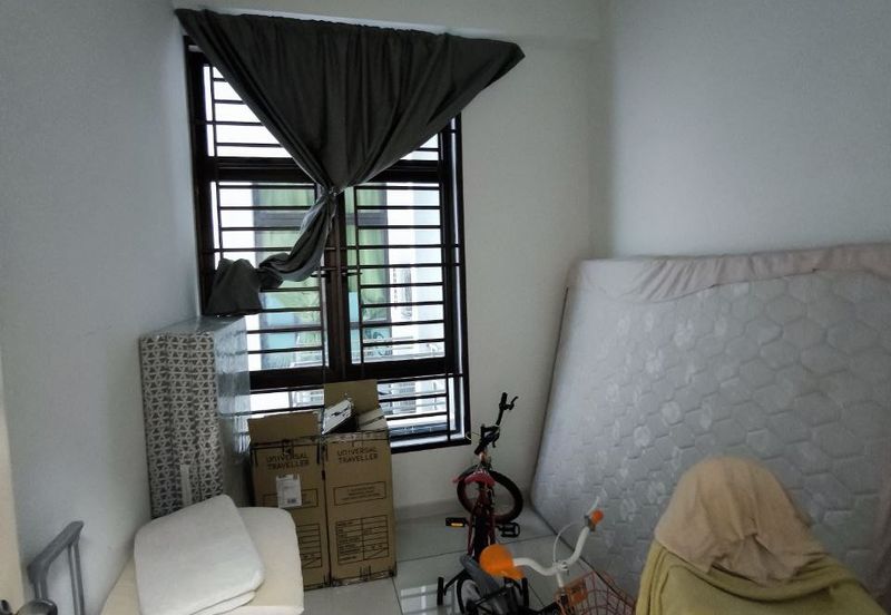 D'Summit Residences @ Kempas Utama