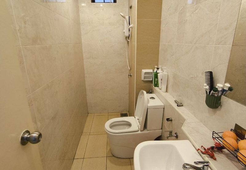 D'Summit Residences @ Kempas Utama