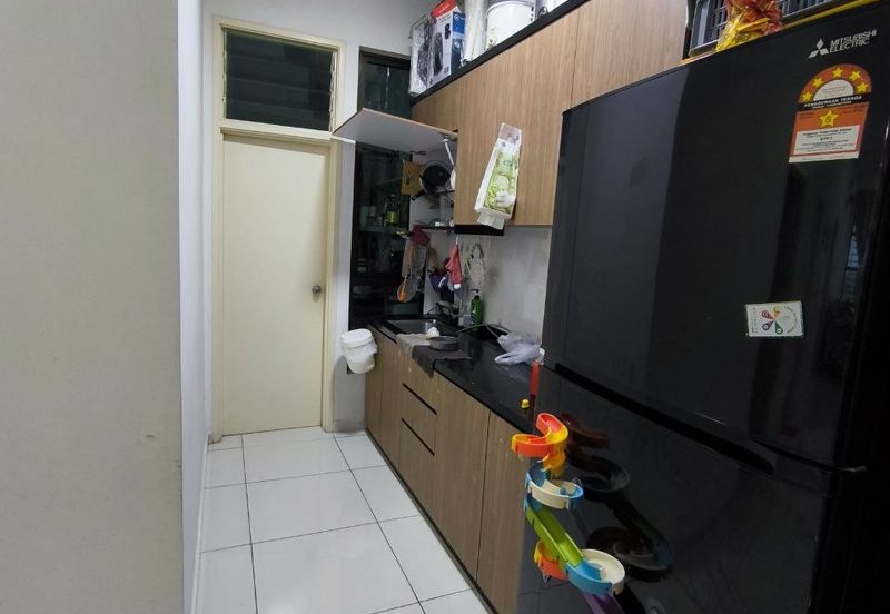 D'Summit Residences @ Kempas Utama