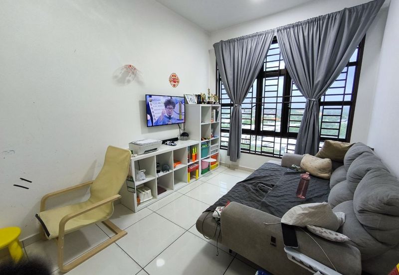 D'Summit Residences @ Kempas Utama