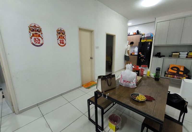 D'Summit Residences @ Kempas Utama