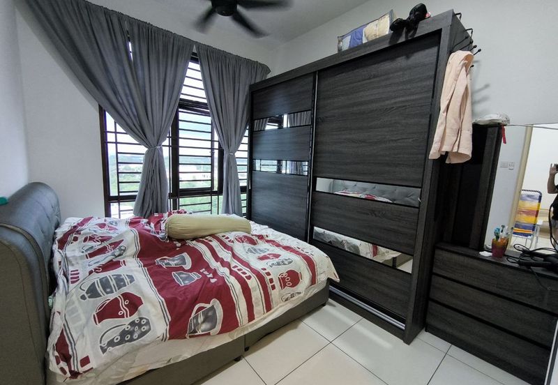 D'Summit Residences @ Kempas Utama