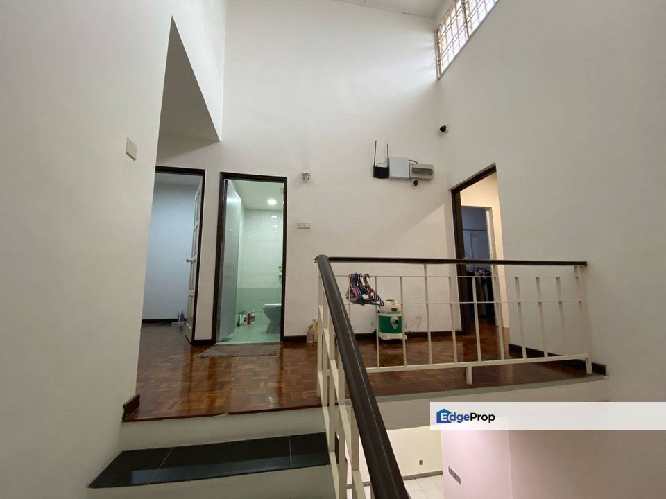 Double storey terrace house in Taman Melawati for rent , Johor, Skudai