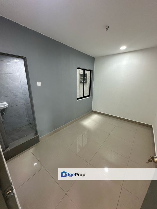 3 bedrooms unit flat in Bandar Baru Seri Alam for sale , Johor, Masai