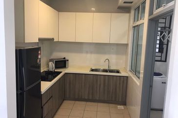 Golden Sands Seaview Residence