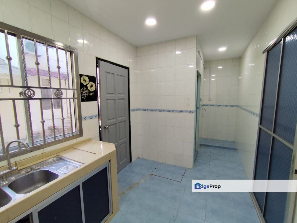 Double storey terrace house in Bandar Seri Alam for sale , Johor, Masai