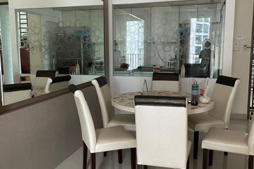 Dedaun Hijau (Greenfield Regency)