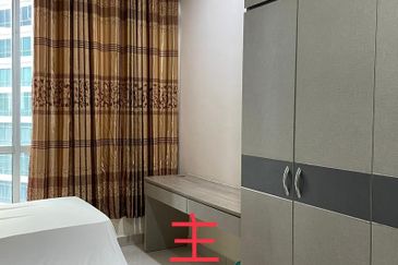 Dedaun Hijau (Greenfield Regency)