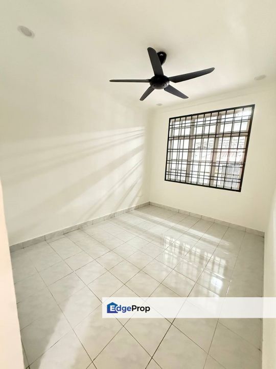 Single storey terrace house in Bandar Uda Utama for sale , Johor, Skudai