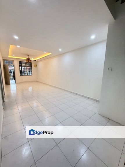 Single storey terrace house in Bandar Uda Utama for sale , Johor, Skudai