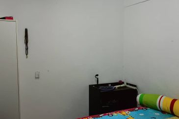 Flat Taman Ungku Tun Aminah