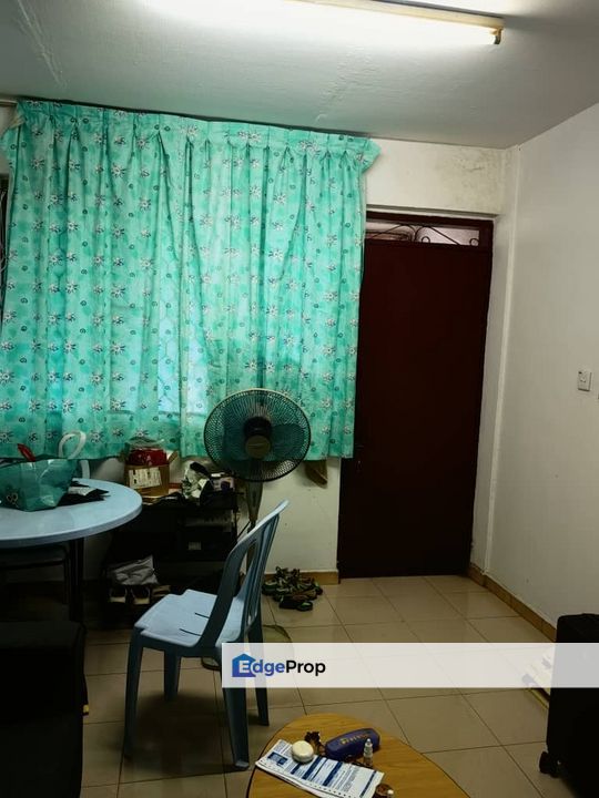 Flat in Taman Ungku Tun Aminah for sale , Johor, Johor Bahru