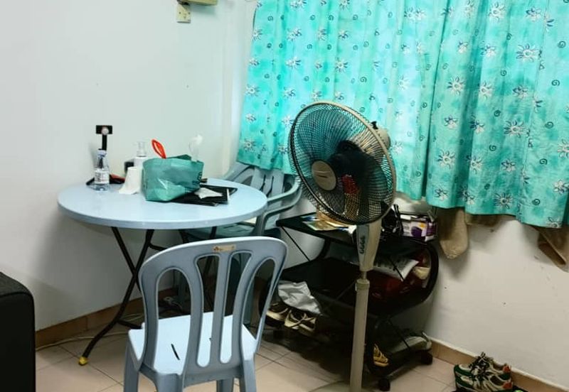 Flat Taman Ungku Tun Aminah