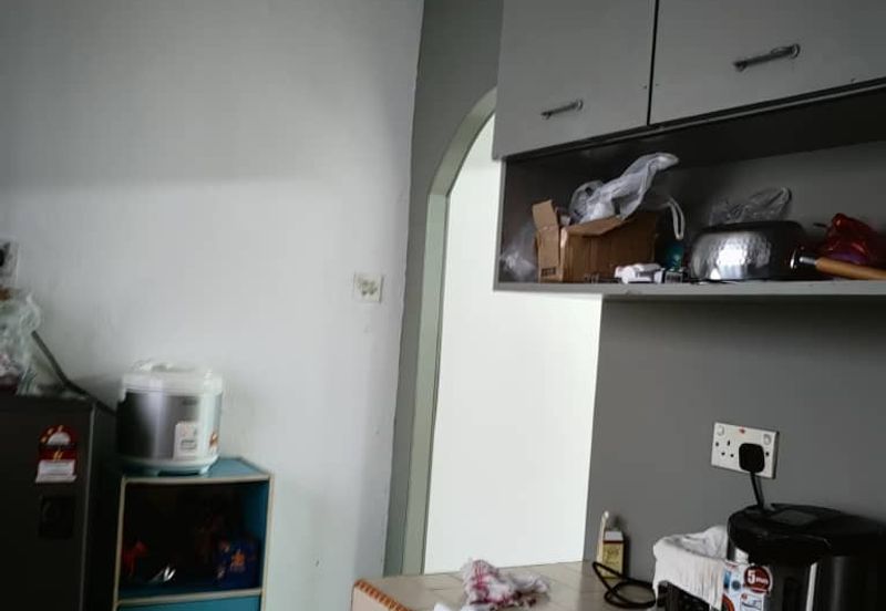 Flat Taman Ungku Tun Aminah