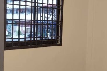 Flat Taman Ungku Tun Aminah