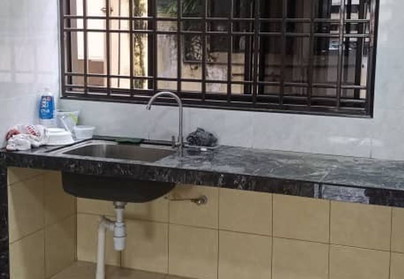 Flat Taman Ungku Tun Aminah