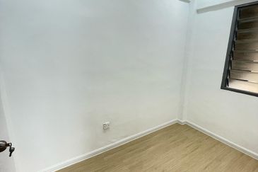 Flat Taman Plentong Utama