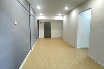 Flat Taman Plentong Utama