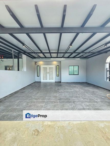 Single Storey Terrace House in Taman Ungku Tun Aminah for sale , Johor, Skudai