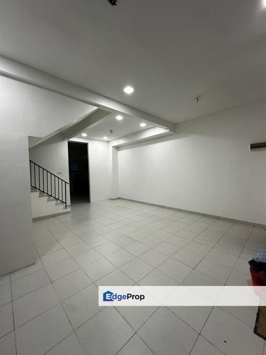 2.5 storey terrace house in Taman Pulai Mutiara for sale , Johor, Kangkar Pulai